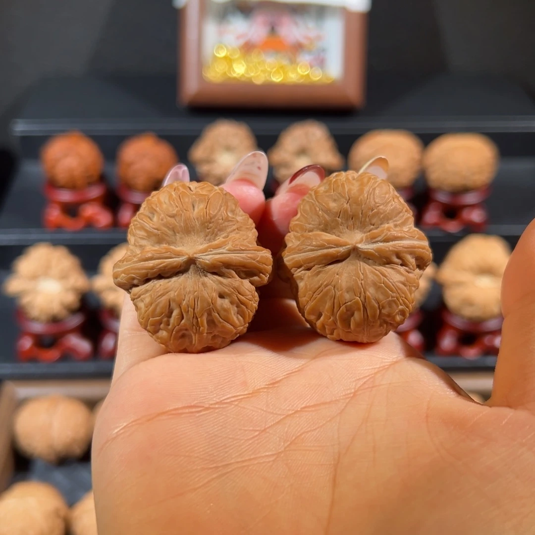 把件文玩核桃元宝40+