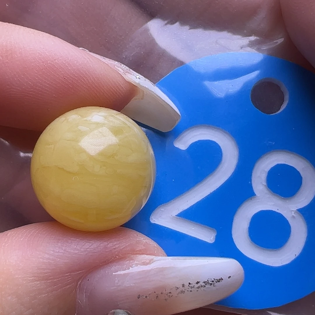未镶嵌蜜蜡裸石微皮色14.8mm圆珠