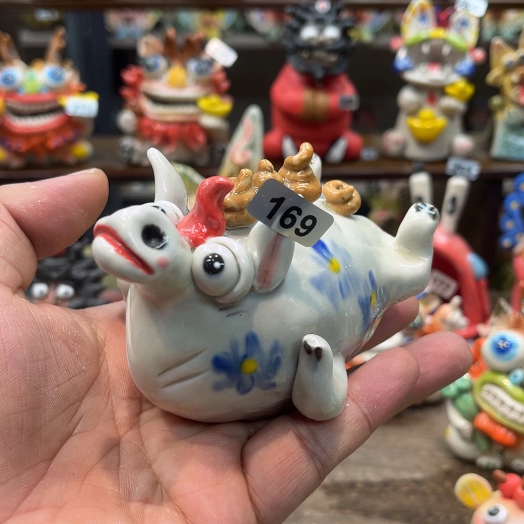 陶瓷纯手工抽象陶瓷摆件169