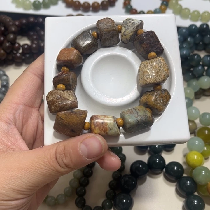 岫岩河磨玉（透闪石质玉）未镶嵌手链