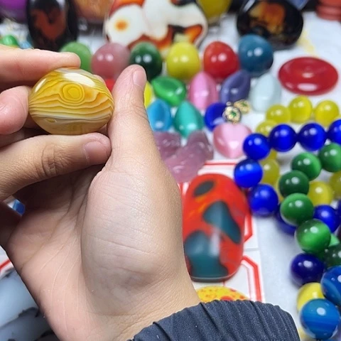 玛瑙/玉髓笔搁合金