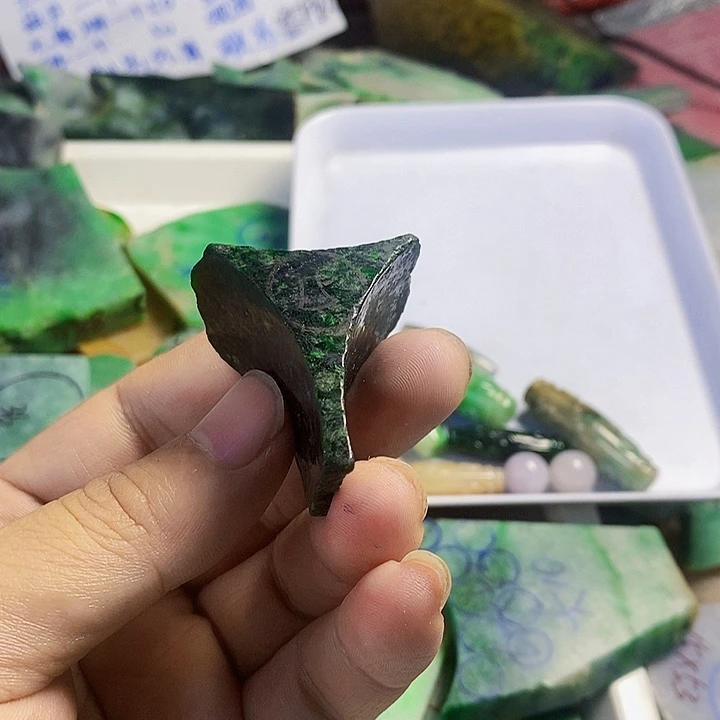 翡翠散珠天然翡翠A货挂件