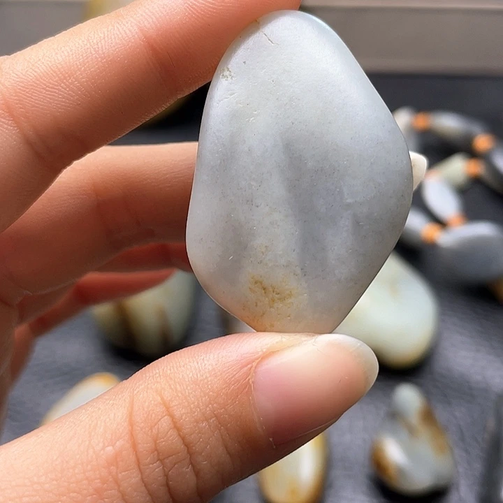 和田玉颈饰未镶嵌32