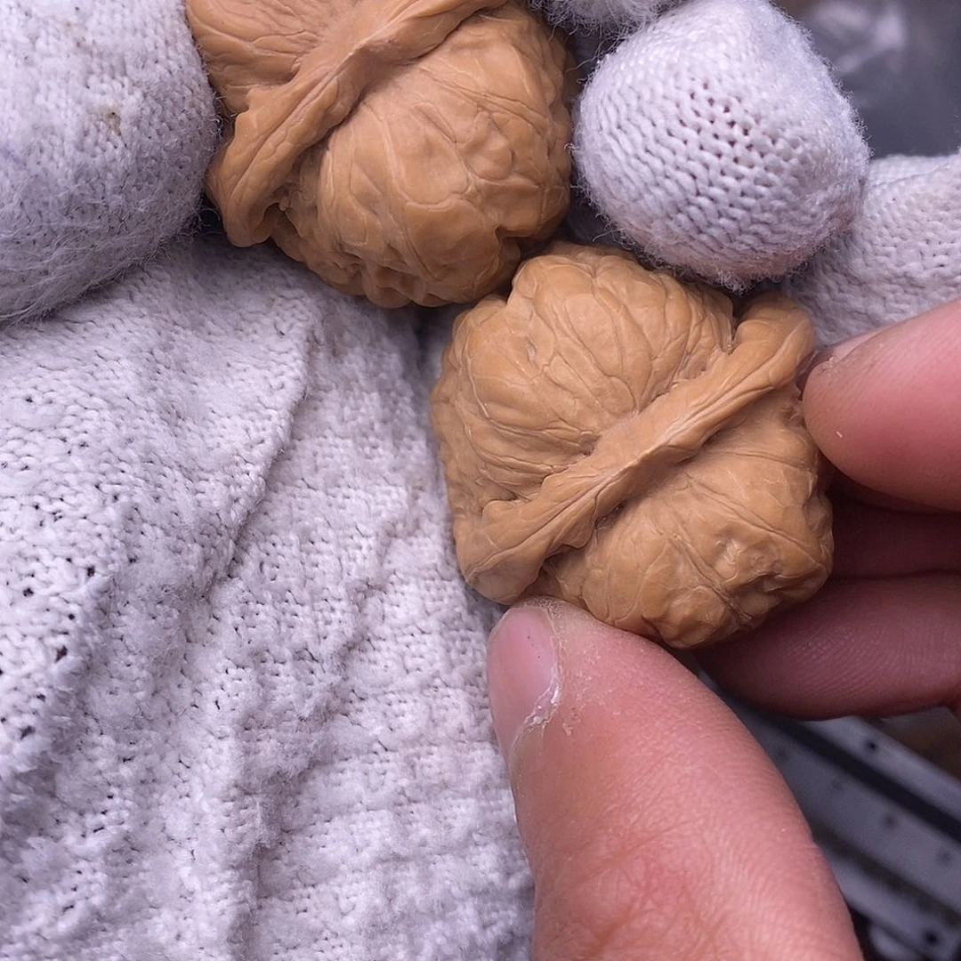 桃核把件行*蛤蟆头