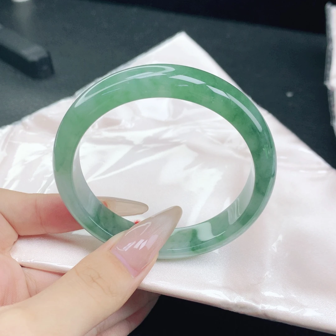 翡翠未镶嵌手镯57-58圈口