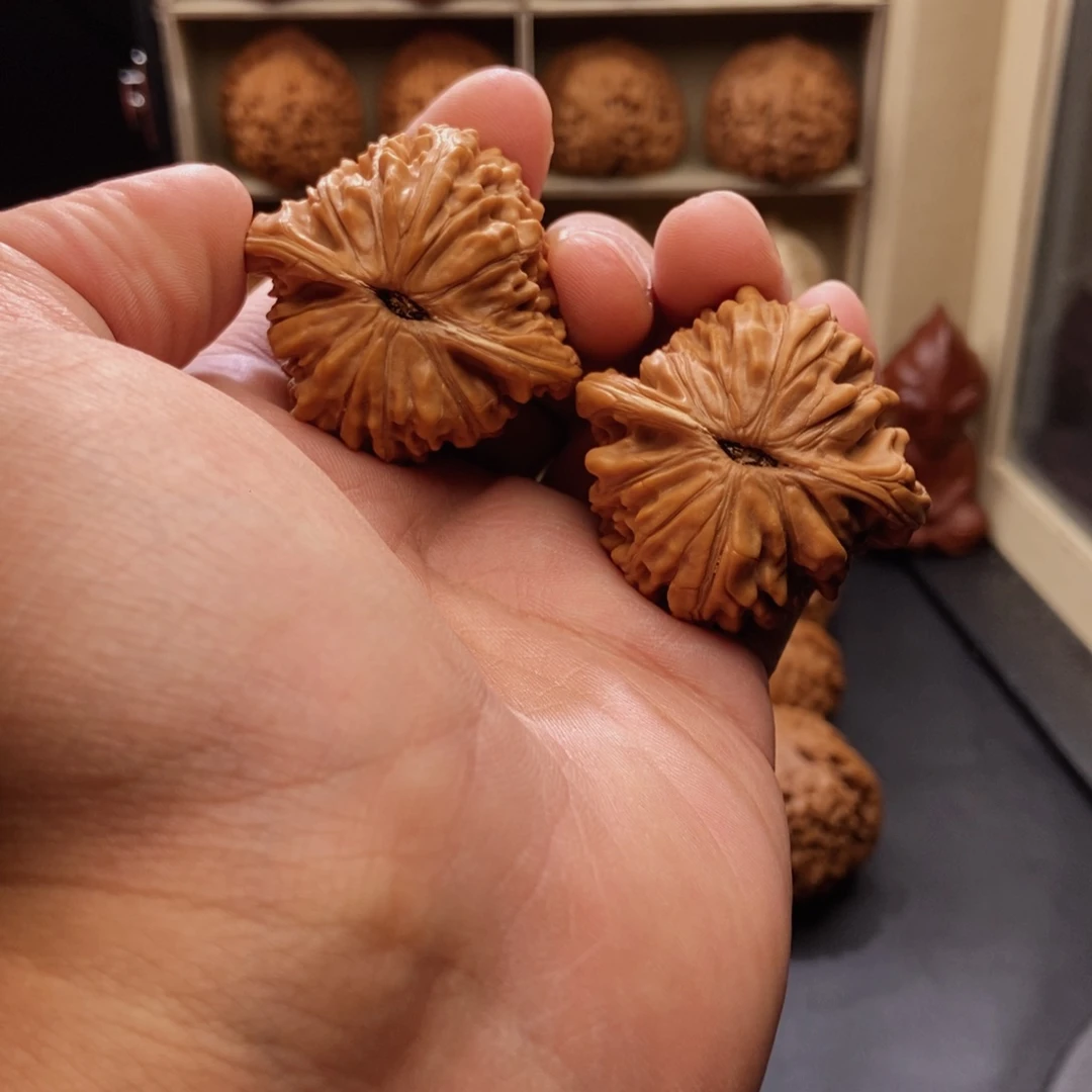 椰***凉文玩核桃吊坠楼子42