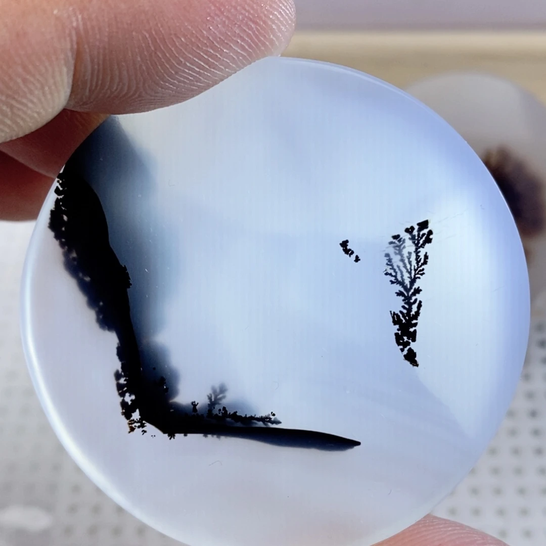 玛瑙/玉髓颈饰未镶嵌家**事