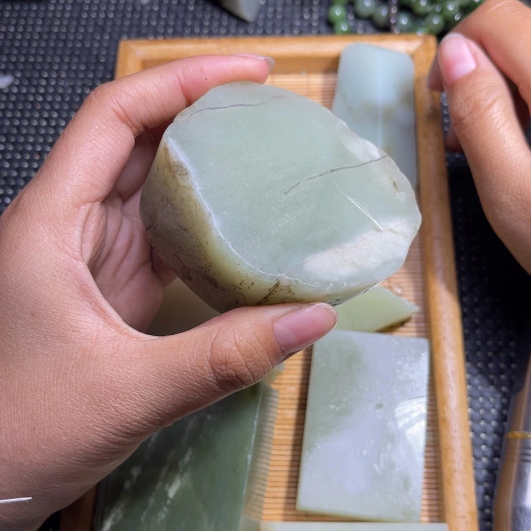 未镶嵌和田玉珠宝半成品