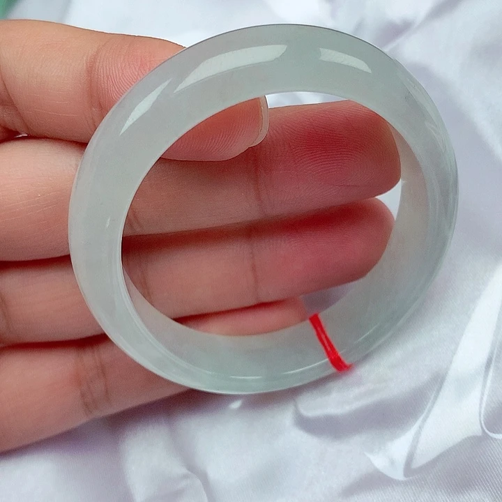 翡翠未镶嵌手镯55贵妃手镯