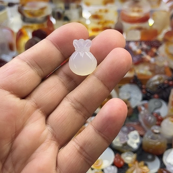 玛瑙/玉髓未镶嵌颈饰