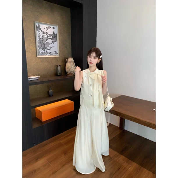 【赵小小&品质巨赞！精致甜美】27266 吊带背心重工水钻无袖上衣女