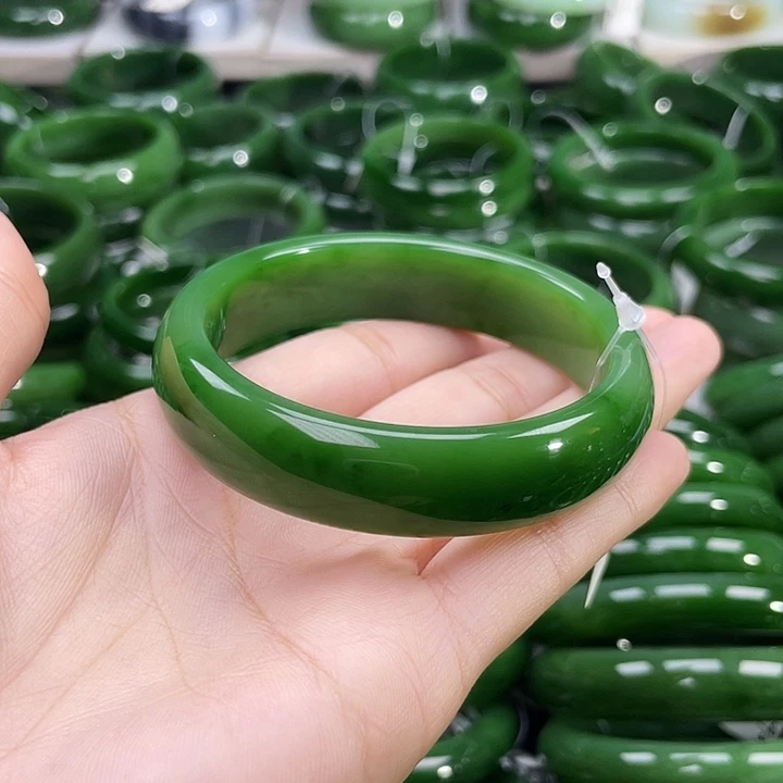 未镶嵌手镯和田玉（碧玉）