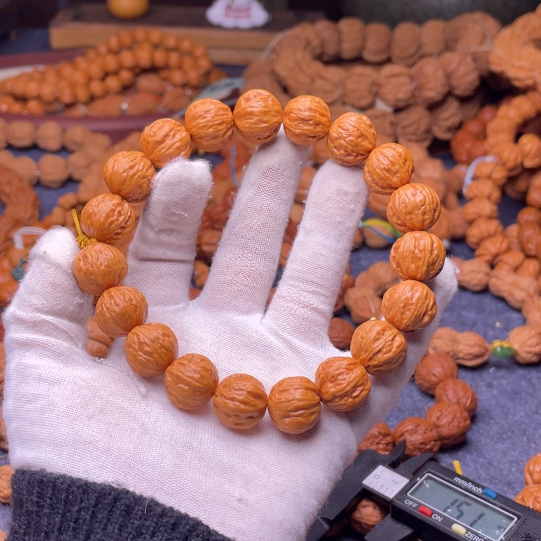 全***）文玩核桃手串秋子