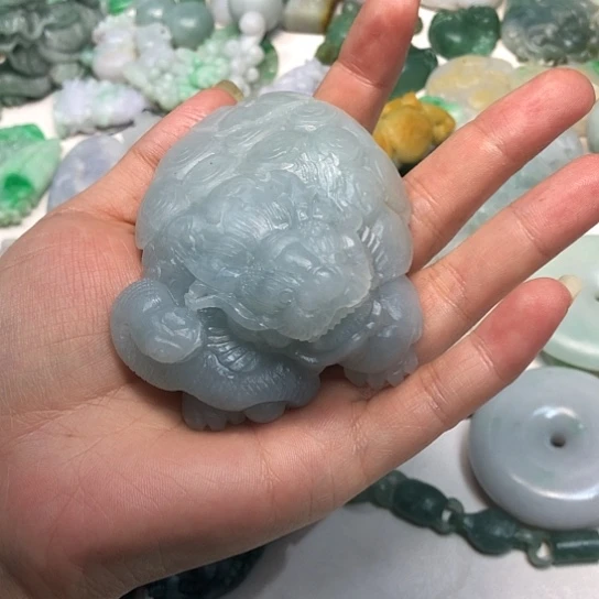 随***行定制翡翠未镶嵌翡翠