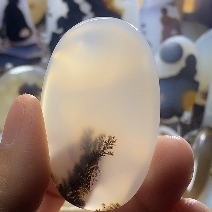 未镶嵌颈饰玛瑙/玉髓离****星