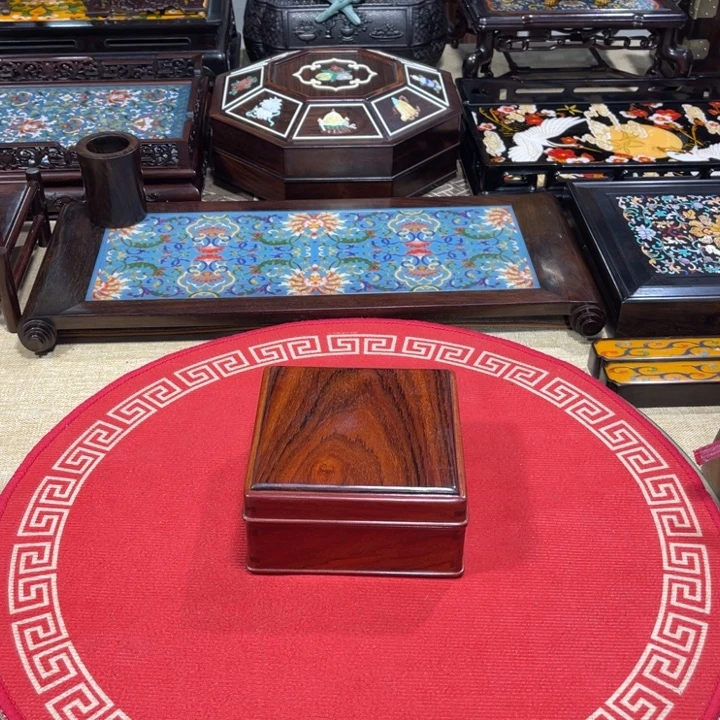 紫檀木类成套家具