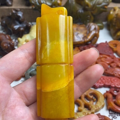 未镶嵌蛇纹石玉颈饰28