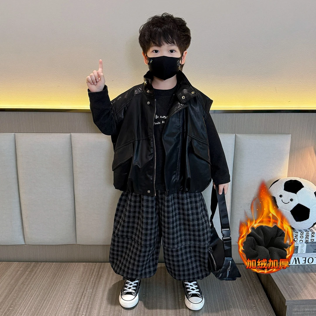 男童秋冬皮马甲三件套装2025新款儿童韩版痞帅加绒格子裤宝宝衣服