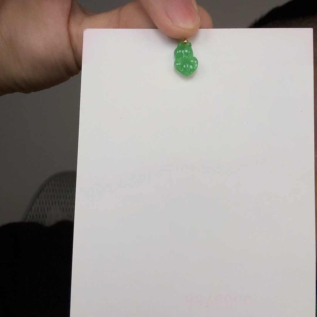 翡翠18K金镶嵌颈饰一件