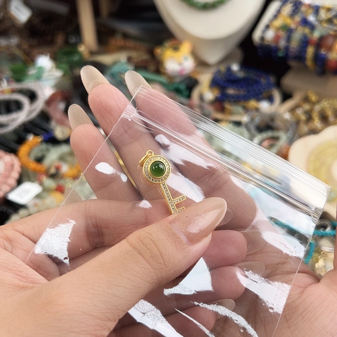 和田玉（碧玉）未镶嵌颈饰美****）