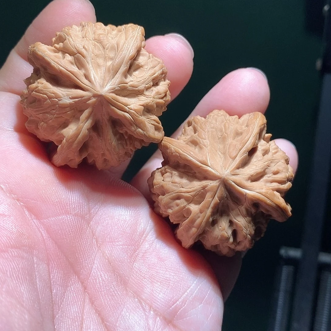 凡***尘文玩核桃把件44.5平谷凹底四棱全品