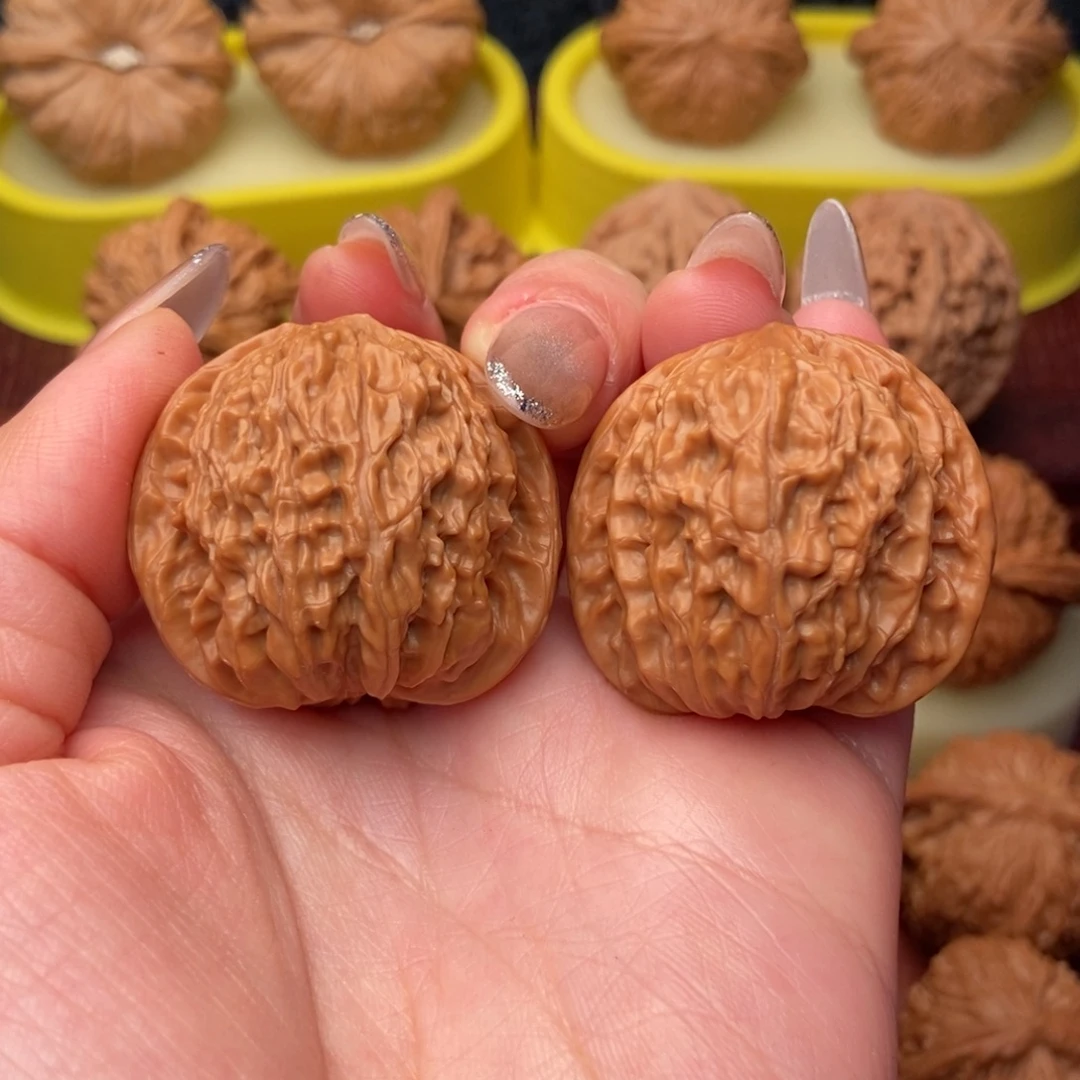 把件文玩核桃36红皮 山地磨