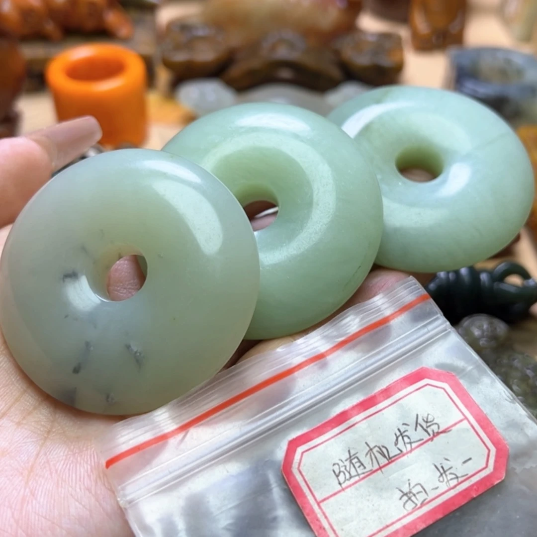 【闪购商品】蛇纹石玉颈饰未镶嵌发一个