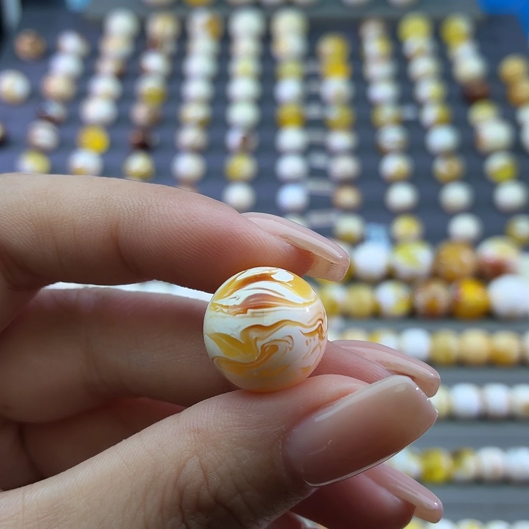 琥珀未镶嵌裸石16mm