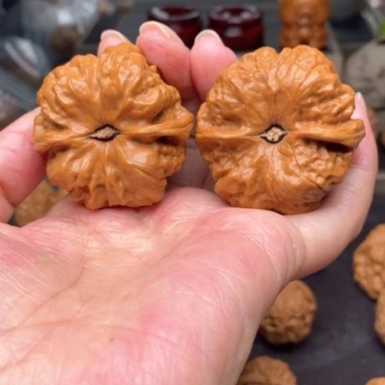 桃核吊坠龙**跃蛙蛙蛙蛙