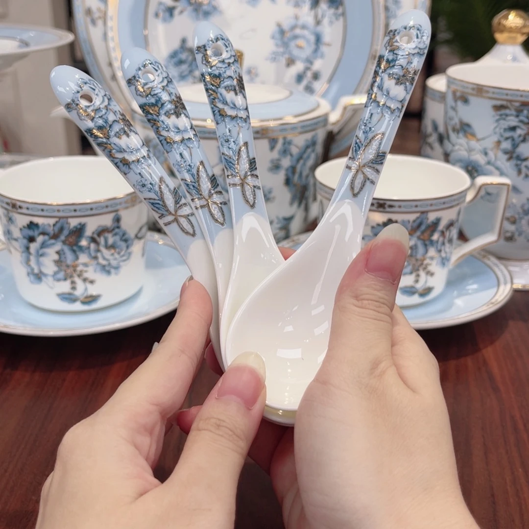 ————————————————