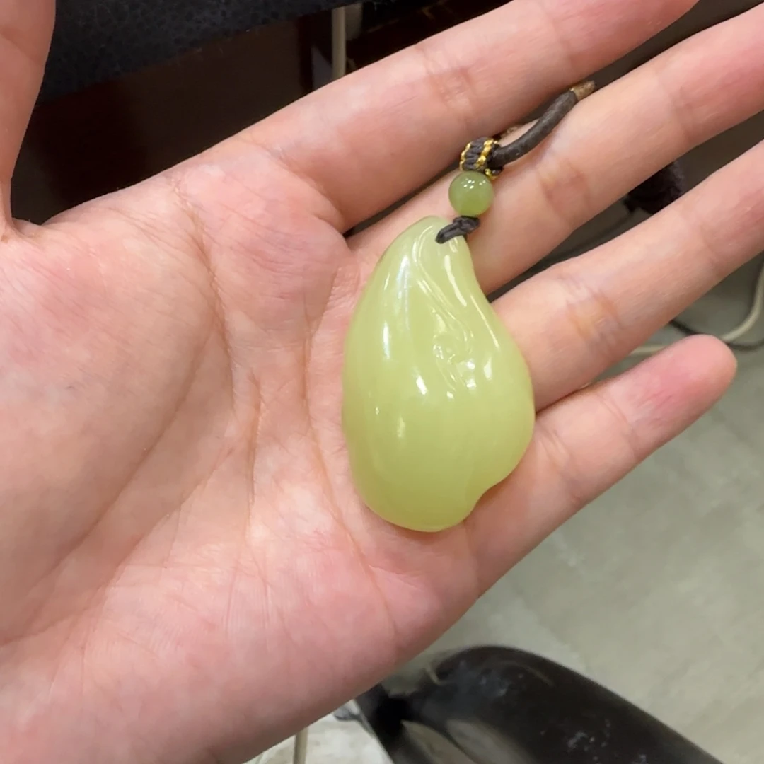 和田玉（糖玉）未镶嵌颈饰