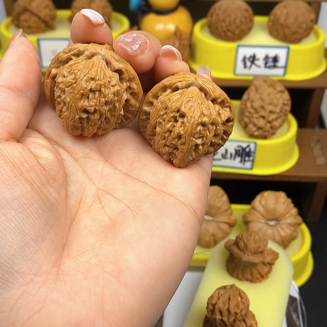 核桃白狮子 文玩/木作/... 文玩把件