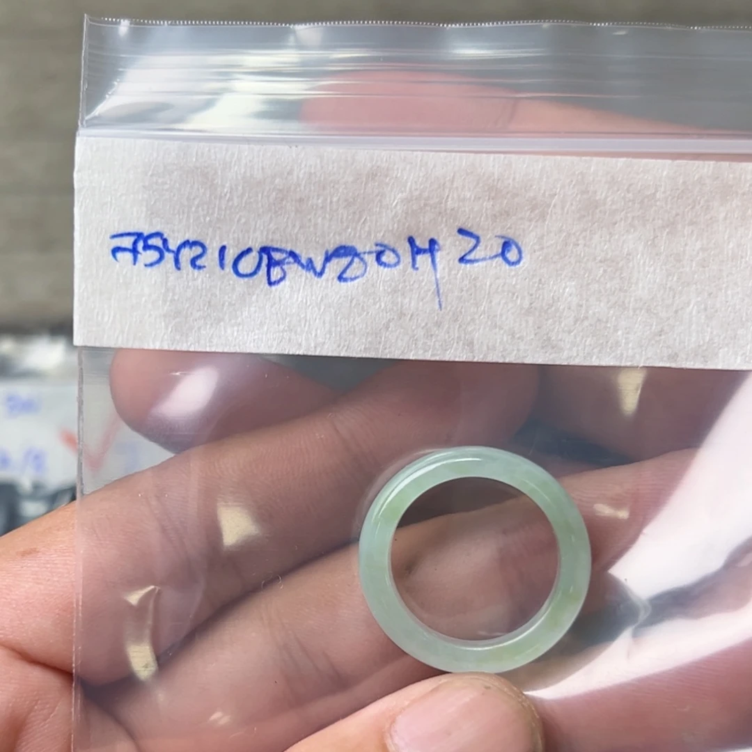 定制翡翠未镶嵌吴*平