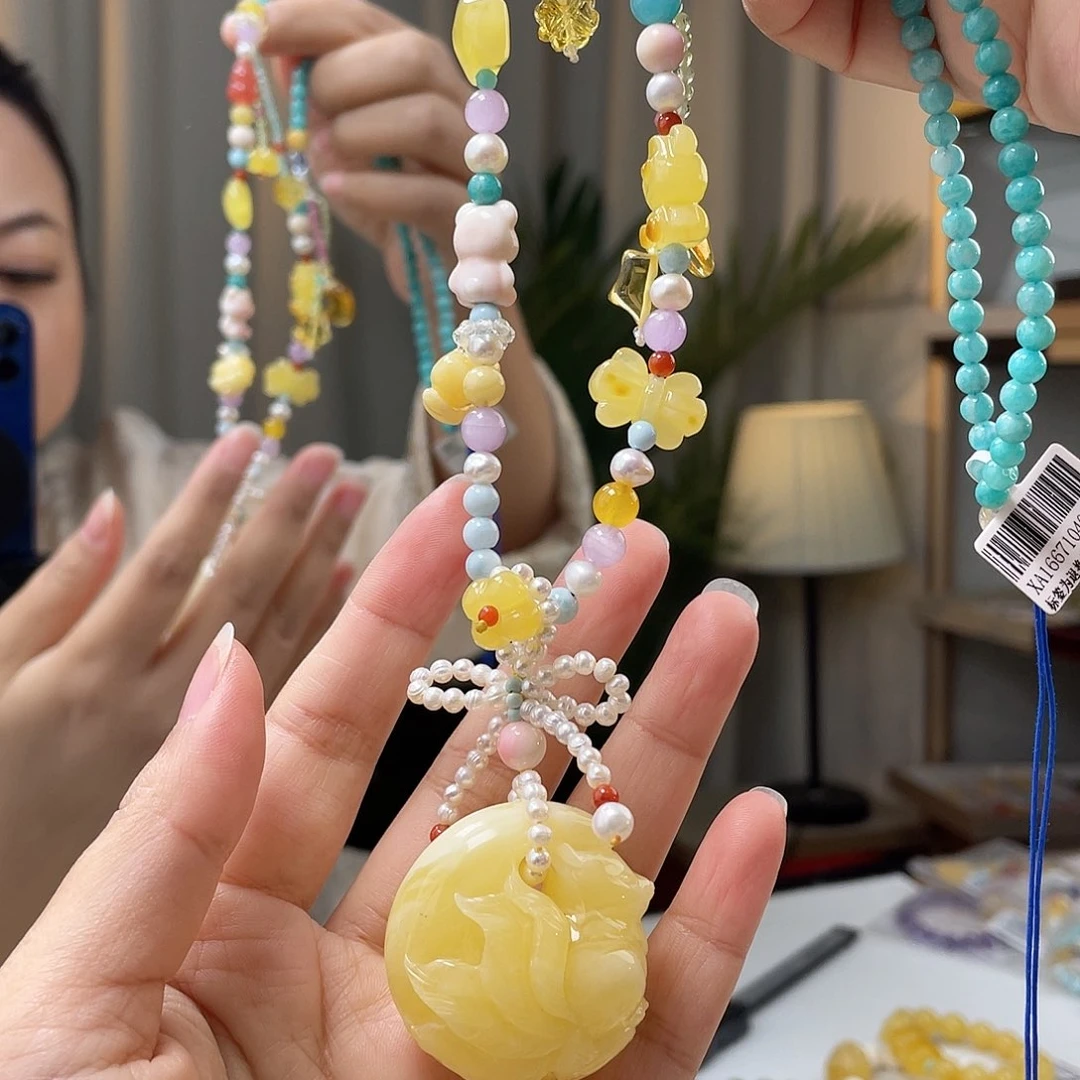 琥珀裸石未镶嵌蜜蜡吊坠