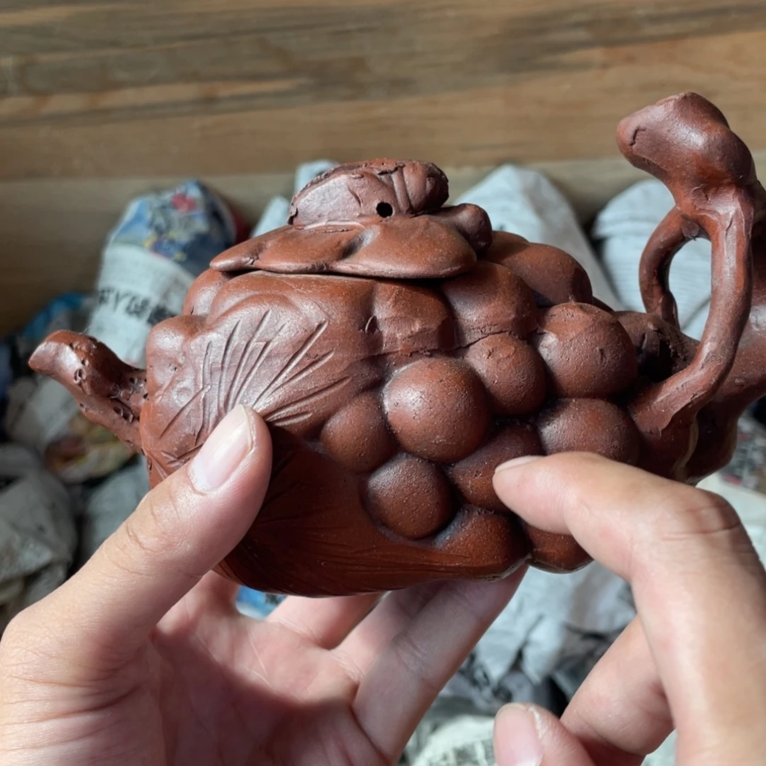 茶壶紫砂老厂紫砂壶一件。