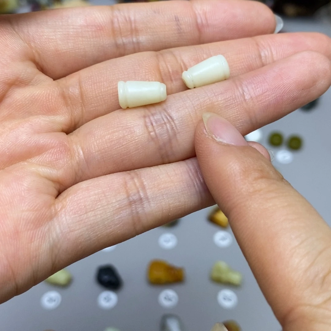 蛇纹石玉合金配饰大*