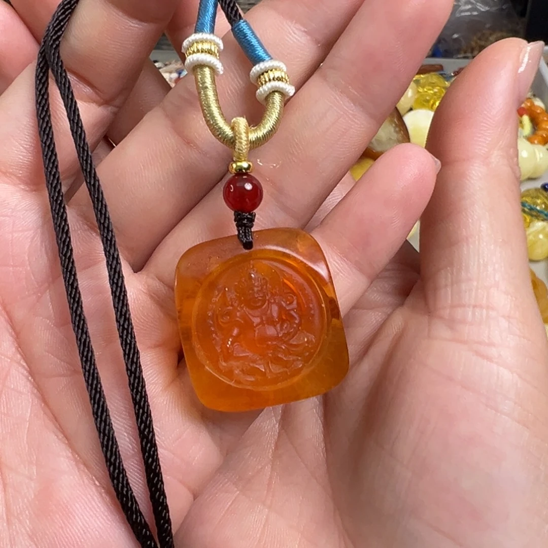 裸石蜜蜡未镶嵌琥珀