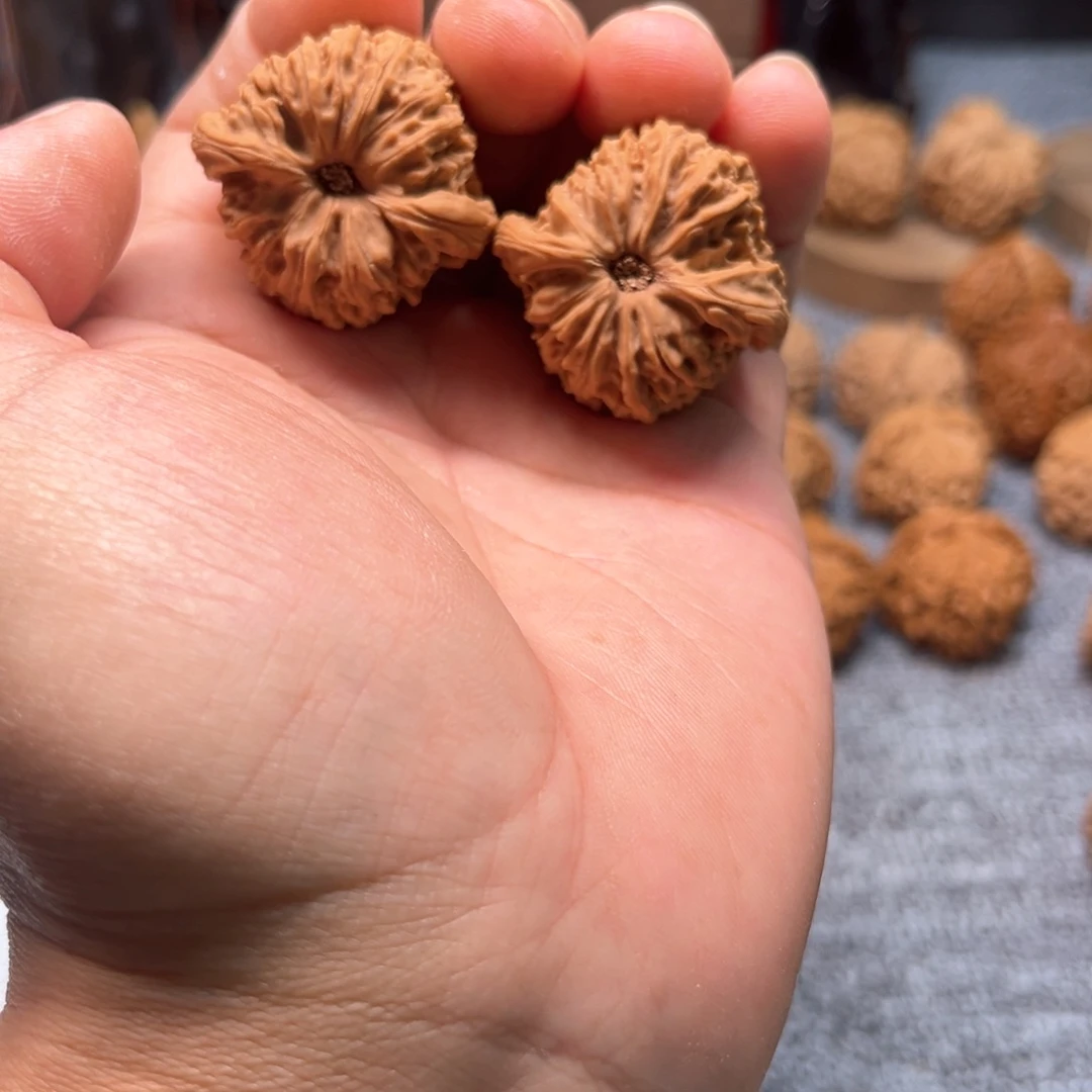 文玩核桃把件安*南疆全品