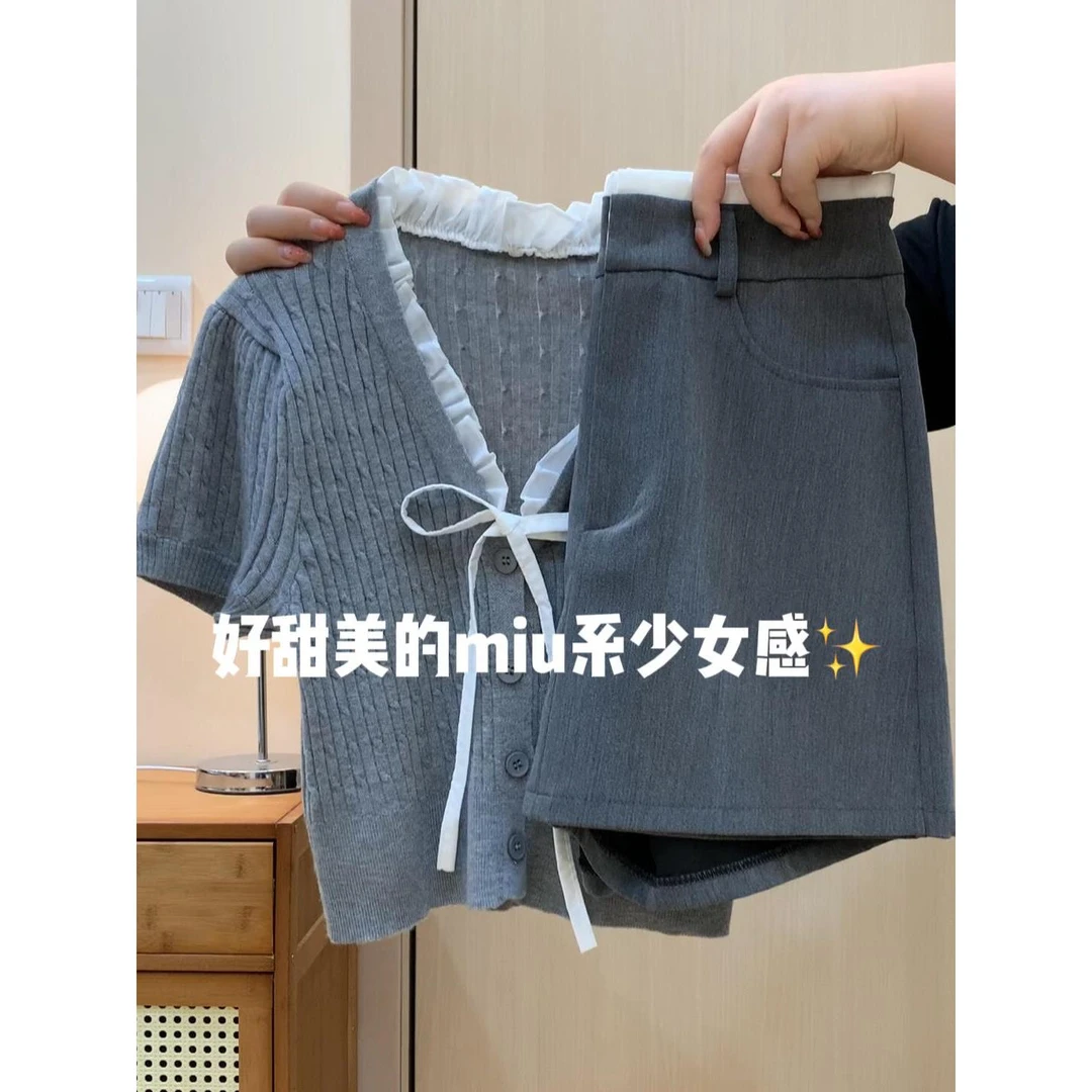 韩系甜美简约风短袖针织衫女夏季2024新款V领系带短款灰色上衣ins
