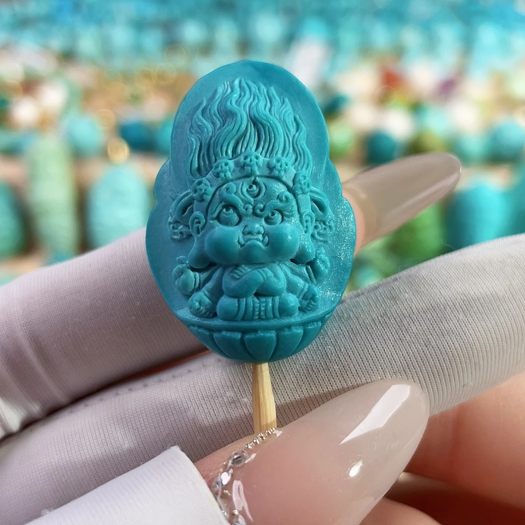 绿松石未镶嵌珠宝奇石