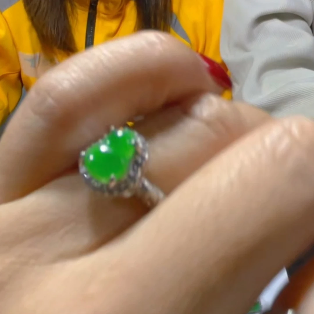 天然A货翡翠假一罚四（多样性发货拍一发一）