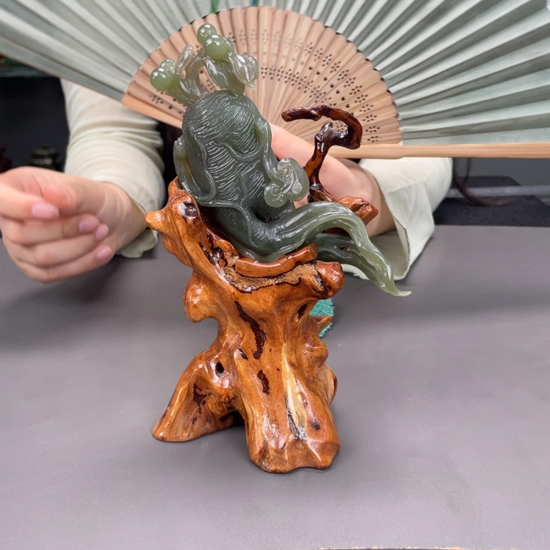 未镶嵌和田玉摆件