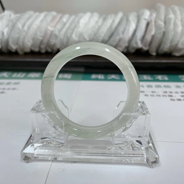 天山翠雪翠冰透大气配证书59