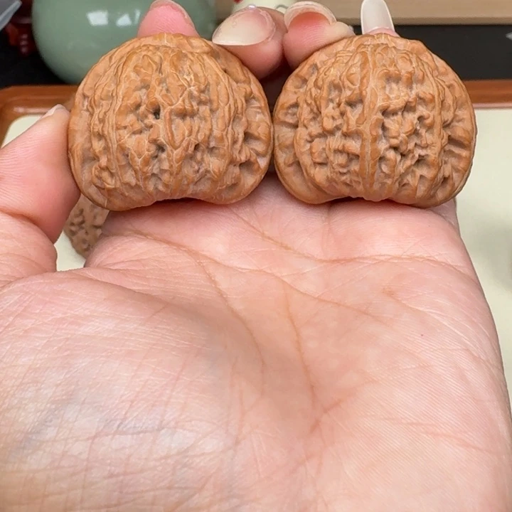 艺****文玩核桃把件全品白狮子39