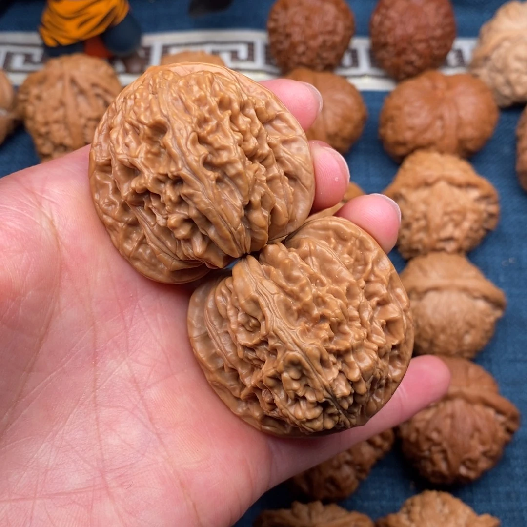 文玩核桃把件43平谷楼50克