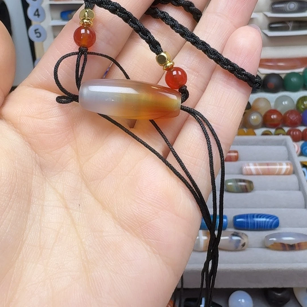 玛瑙/玉髓玛瑙未镶嵌?