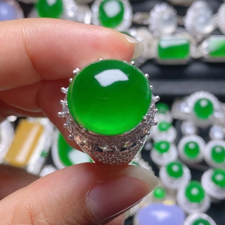 翡翠未镶嵌挂件蛋面