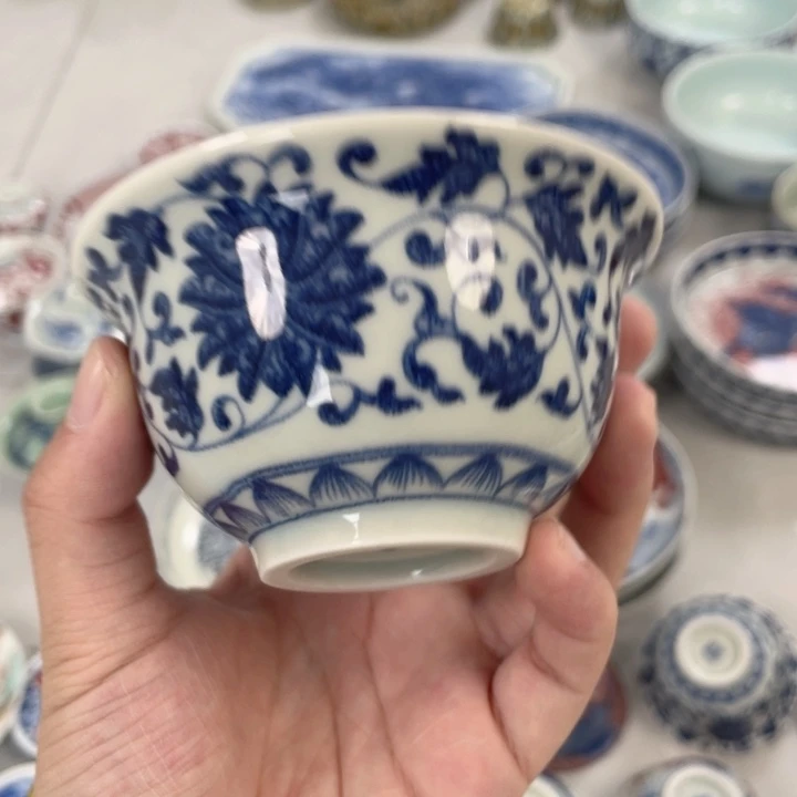 瓷片景德镇青花缠枝莲主人杯