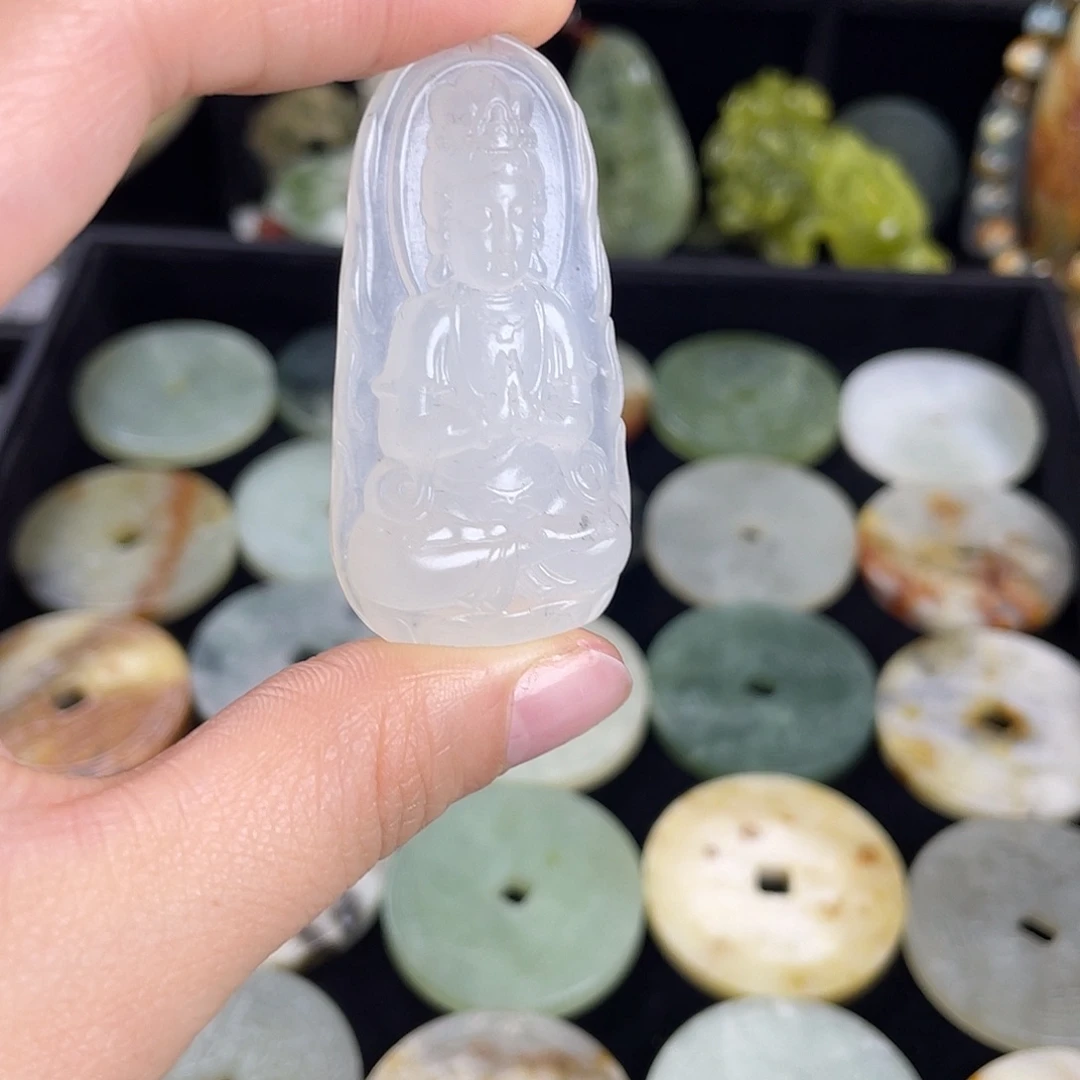 岫玉合金颈饰吊坠，默认微瑕