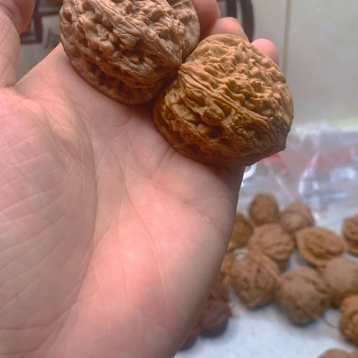 杰***杰文玩核桃吊坠大麦虎